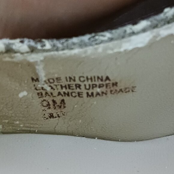 INC International Concepts Snakeskin Embossed Leather Pumps - Picture 4 of 8